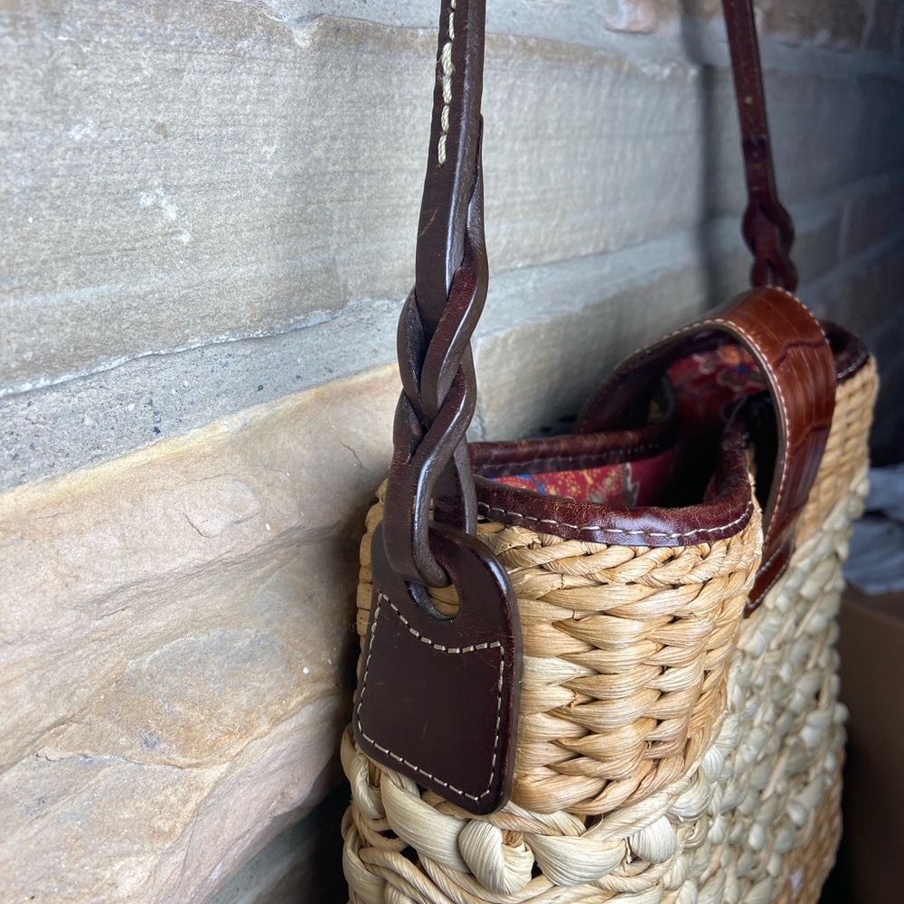 Brighton Straw shoulder purse, Brown and Tan Woven Women's Bag pre owned. - Picture 7 of 15